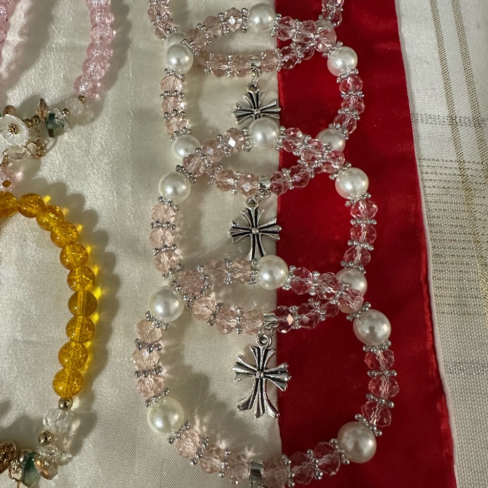 5/$15 Yellow and Pink Glass Bead Bracelets Set Mix and match any 5. - Picture 5 of 6